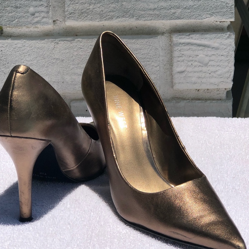 Shoes - Picture 8 of 8